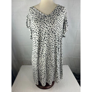 Women's Time and Tru Animal Print Short Sleeve Maternity Shirt Size XXL (20) EUC